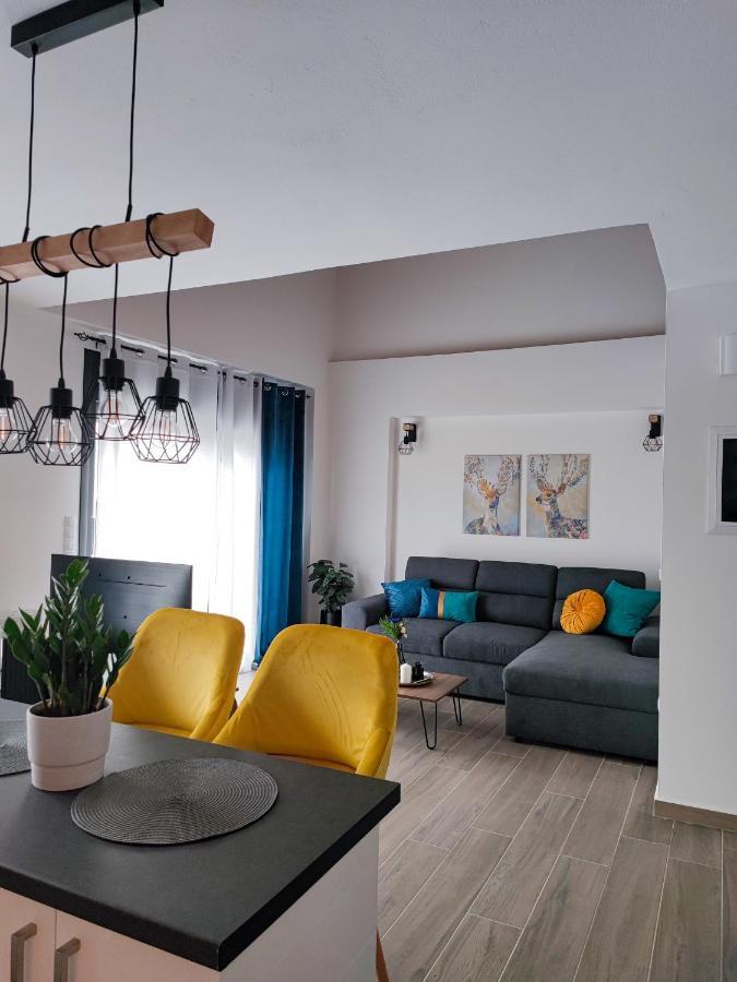 Freesia Loft Apartment Янина Екстериор снимка
